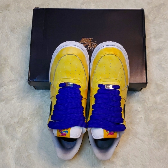 Air Force 1 - Picture 3 of 6